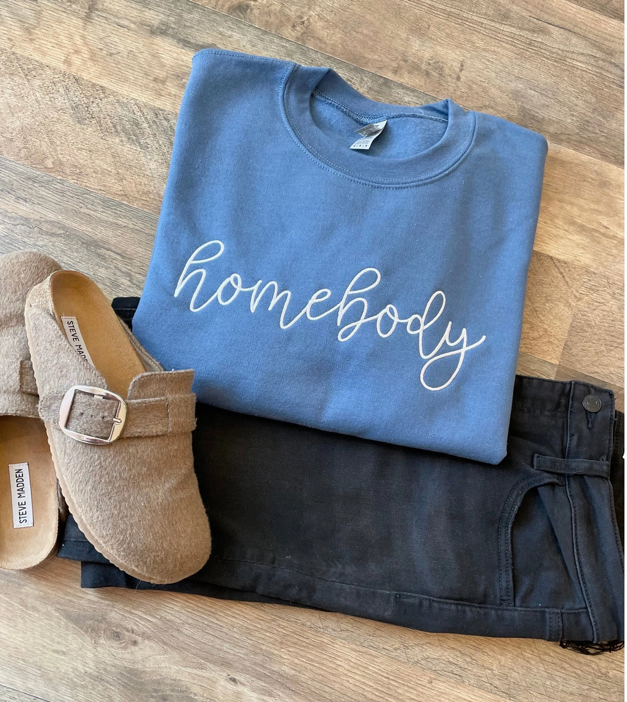 Homebody Embroidered Crewneck - Light Navy