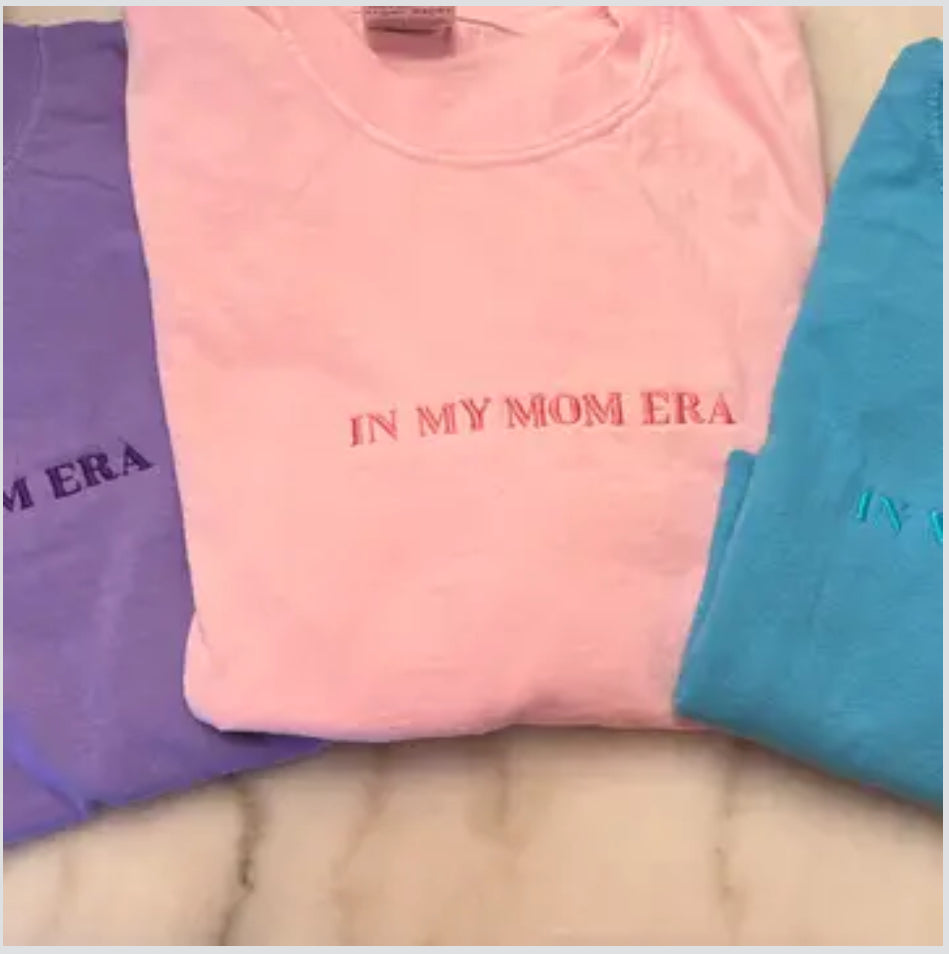 In My Mom Era Embroidered Tee - Purple