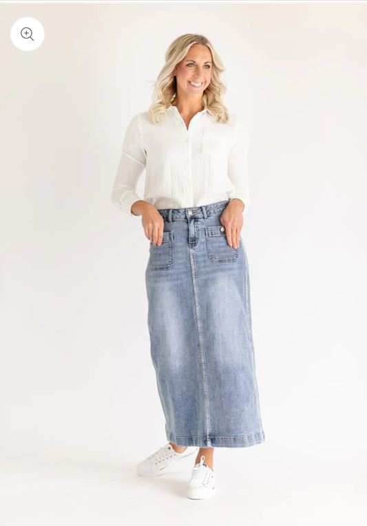 “Elin” Front Pocket Long Denim Skirt